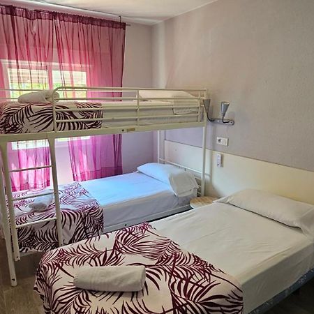 Hostal La Cabana Salou Buitenkant foto