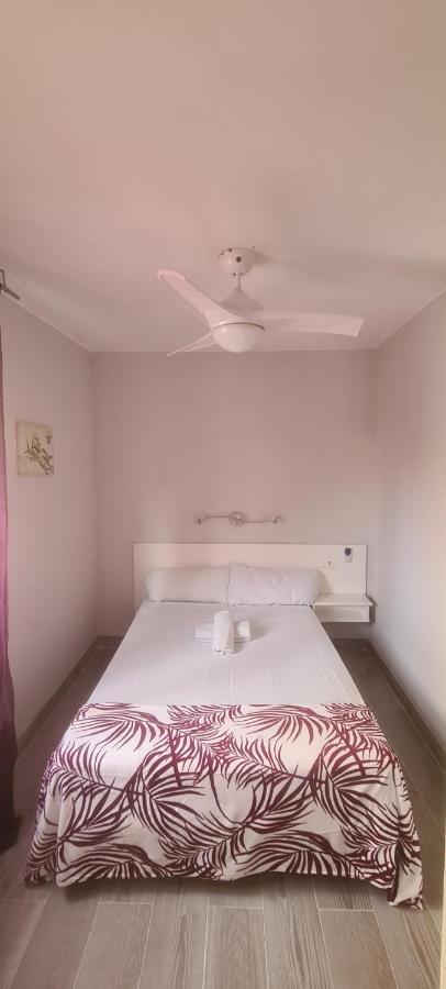 Hostal La Cabana Salou Buitenkant foto
