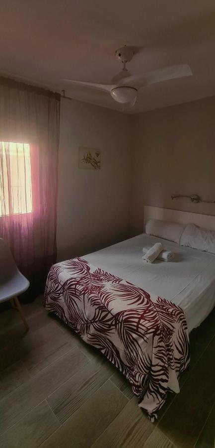 Hostal La Cabana Salou Buitenkant foto