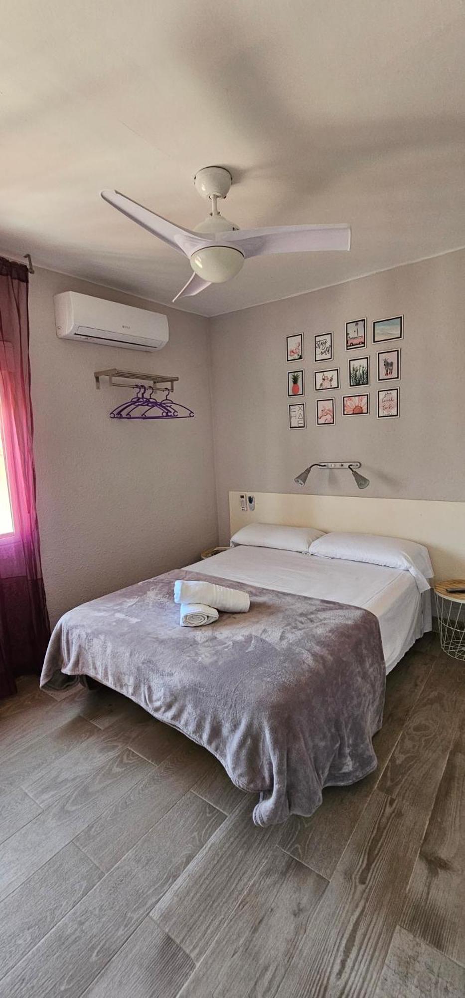 Hostal La Cabana Salou Buitenkant foto