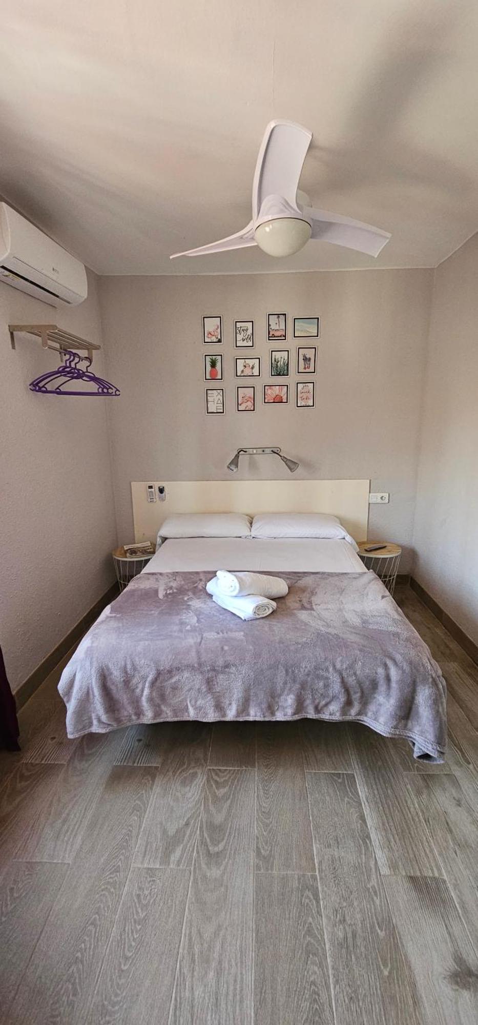 Hostal La Cabana Salou Buitenkant foto