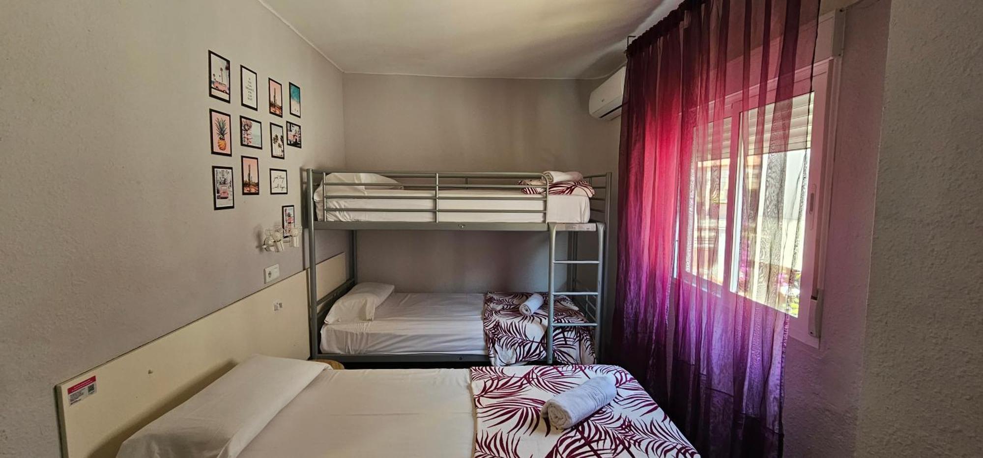 Hostal La Cabana Salou Buitenkant foto
