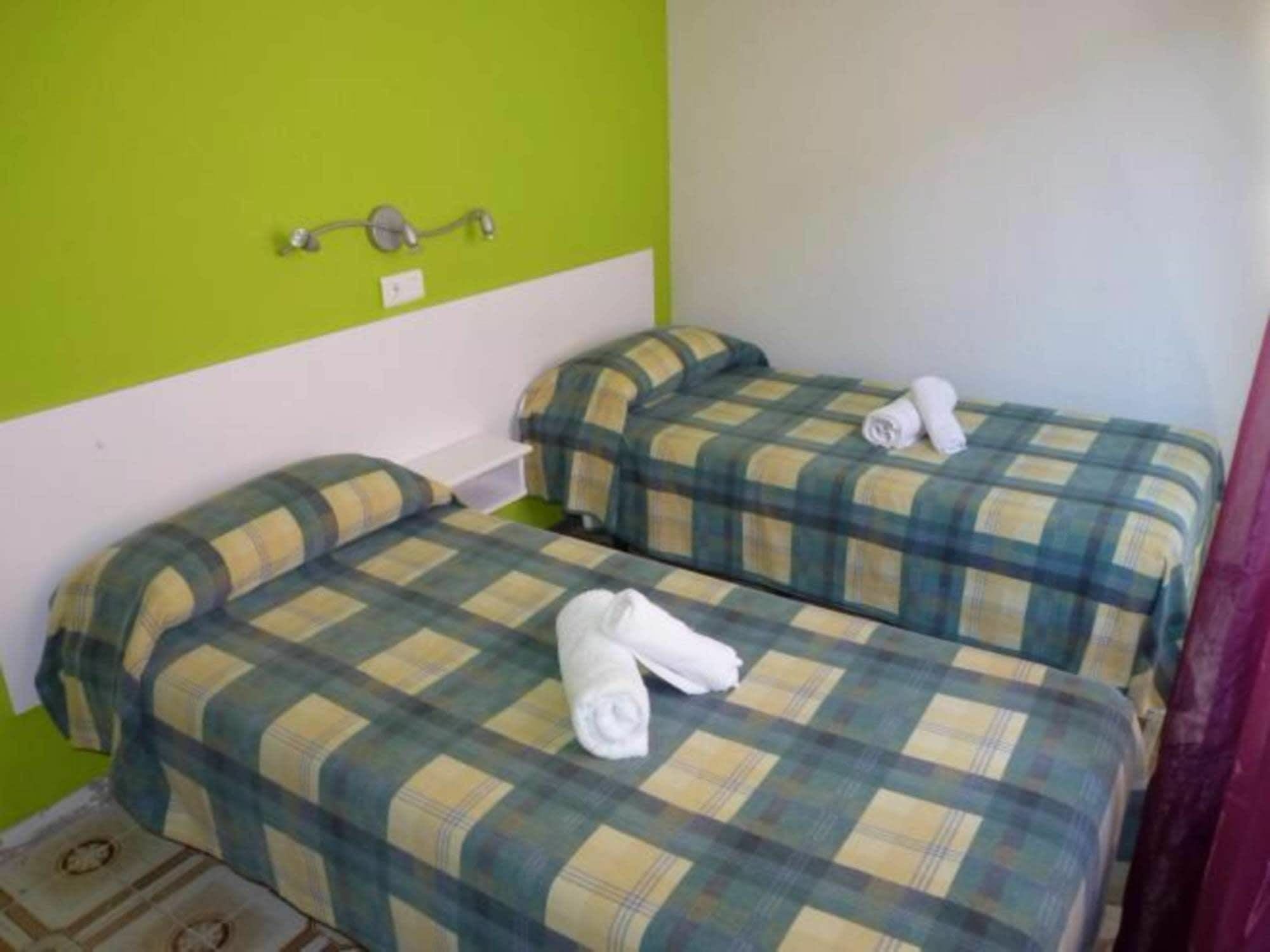 Hostal La Cabana Salou Buitenkant foto